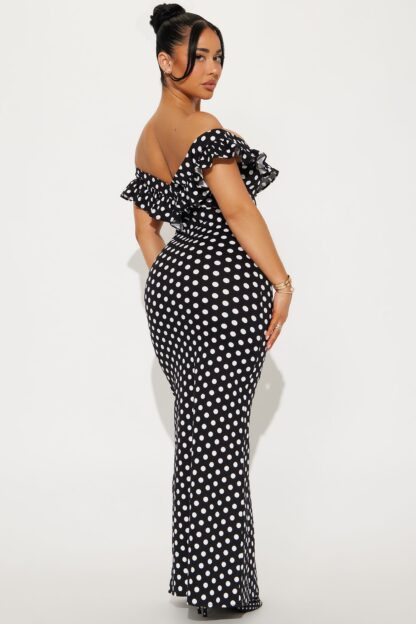Vestido Maxi Lunares con Hombros Descubiertos y Vuelos - Image 3