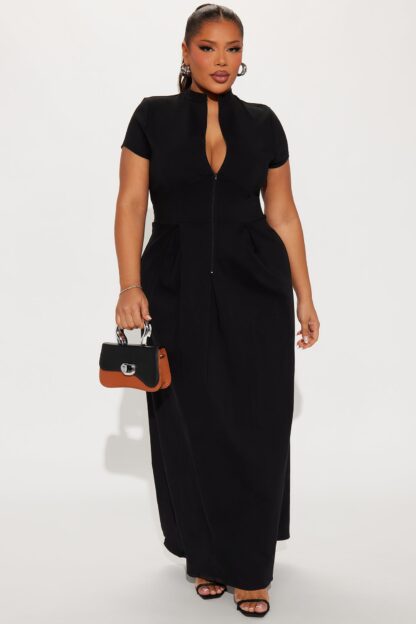Vestido Maxi Elegante con Cuello Alto y Pliegues - Image 4