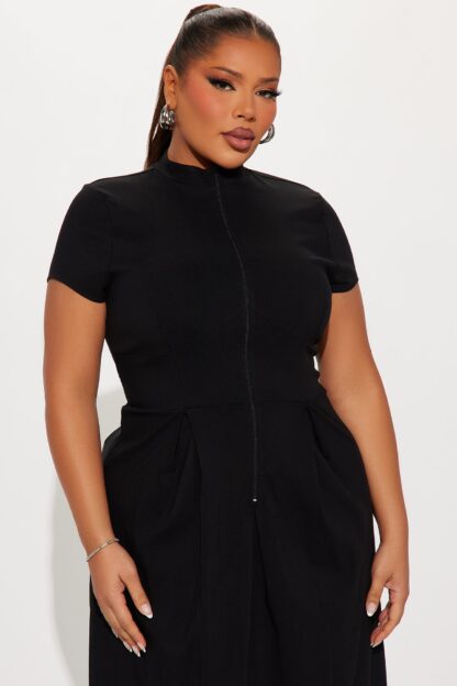 Vestido Maxi Elegante con Cuello Alto y Pliegues - Image 6